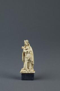 Statuette (Front)