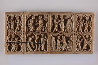 Lid (fragment of a casket), 2 registers, with quatrefoils (quatre-feuilles; coffret) (Front)