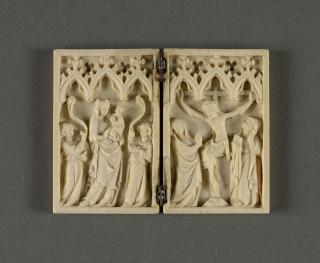 Diptych, 1 register, 3 arches across (frise d'arcatures; plaquettes) (Front)