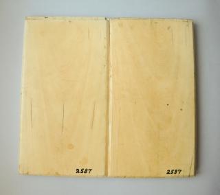 Diptych, 2 registers, 4 arches across (frise d'arcatures) (Back)