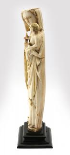 Statuette (Side)
