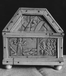 Box with pitched lid (End, right)