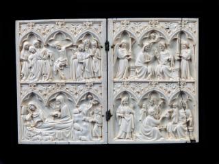 Diptych, 2 registers, 3 arches across (frise d'arcatures) (Front)