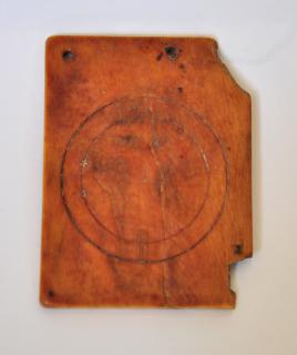Wing, right (fragment of a diptych), 1 register, 1 arch across (plaquette) (Back)