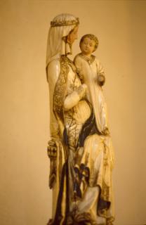 Statuette (Side)