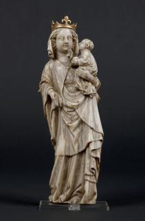Statuette (Front)