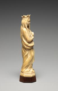 Statuette (Side)