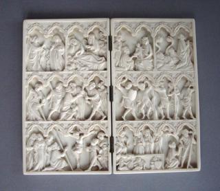 Diptych, 3 registers, 4 arches across (frise d'arcatures; colonnettes) (Front)