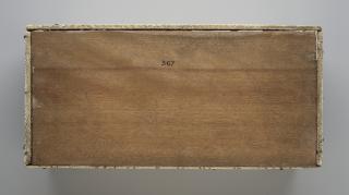 Casket with arches and quatrefoils (coffret; quatre-feuilles; frise d'arcatures) (Bottom)