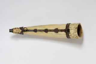 Hunting horn (oliphant)
