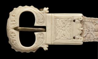 Belt buckle (ceinture) (Front)