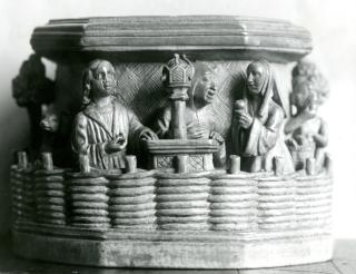 Base for a statuette (Side)