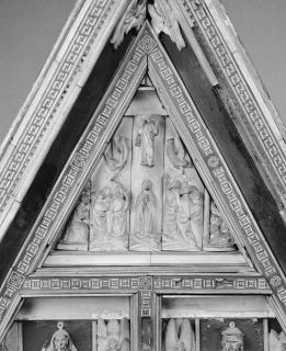Reliefs (appliqués; fragments); used in an altarpiece known as the Oratory of the Duchesses of Burgundy (Oratoire des Duchesses de Bourgogne) (Detail, register 1)