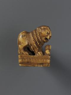 Knife handle (fragment) (Side)