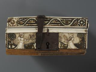 Box (boite) (Body, front)
