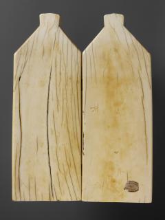 Gabled diptych, 1 register, 1 ogee arch across, bands of rosettes (décor de roses); also known as the Salting Diptych (Back)