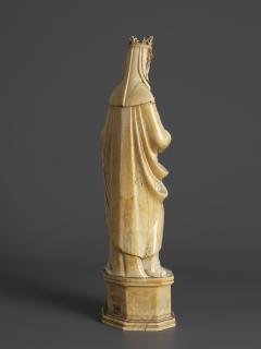 Statuette (Back)