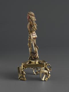 Statuette (Side)