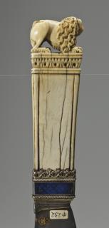 Knife handle (manche de couteau) (Side)
