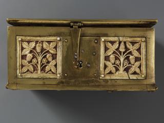 Casket with openwork panels (coffret; plaquettes ajourées) (Body, front)