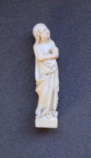 Statuette (Front)