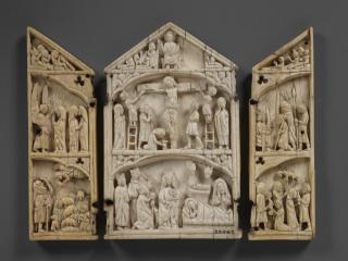 Centre panel (part of a gabled triptych), 3 registers, 1 arch across (plaquette) (Front, open)