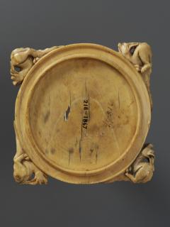 Mirror case (valve de miroir) (Back)