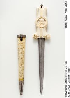 Dagger handle and sheath, with arches and bands of rosettes (manche et fourreau de poignard; décor de roses) (Side 2)