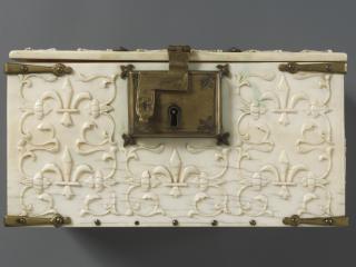 Casket (coffret) (Body, front)
