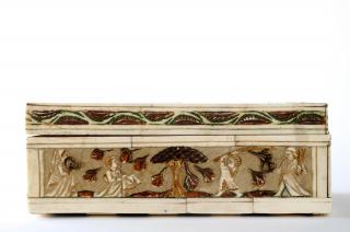 Box (boîte) (End, right)
