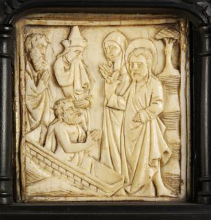 40 panels, 1 register, 1 ogee arch across; inserted in a wooden cabinet (Row 3, panel 5)
