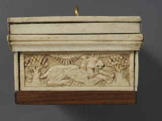 Box (boite) (End, left)