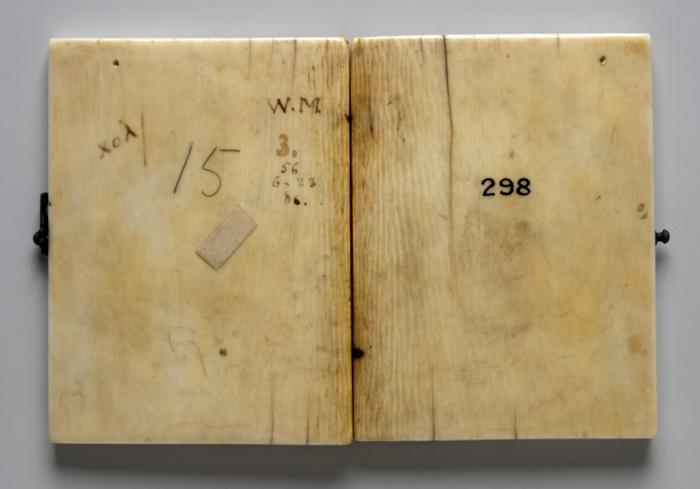 Diptych, 1 register, 3 arches across (frise d'arcatures; plaquettes) (Back)