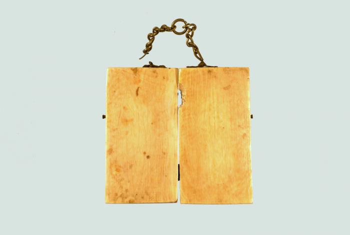 Diptych, 1 register, 1 ogee arch across (plaquettes) (Back)