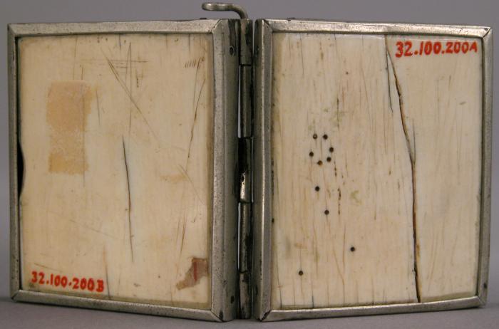 Diptych, 1 register, 3 arches across (plaquettes; frise d'arcatures) (Back)