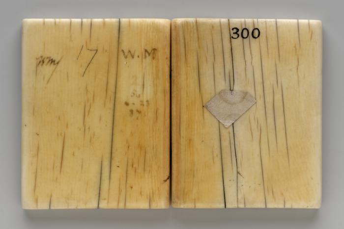 Diptych, 1 register, 3 arches across (plaquettes; frise d'arcatures) (Back)