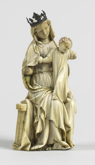 Statuette (Front)