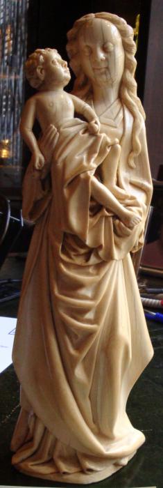 Statuette (Front)