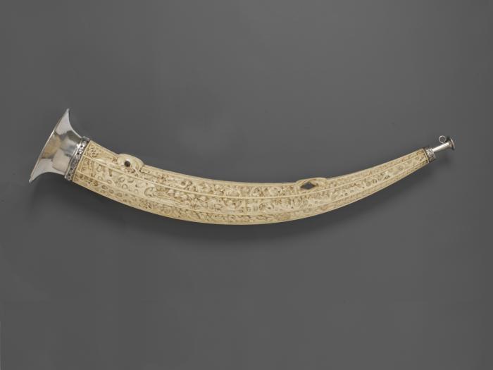 Hunting horn (oliphant) (Side 1)