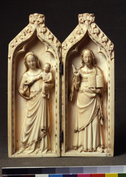 Gabled diptych, 1 register, 1 ogee arch across, bands of rosettes (décor de roses); also known as the Salting Diptych (Front)