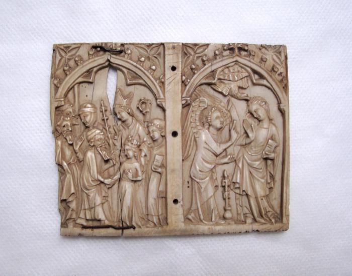 Panels (2)(fragments of a casket; front and end), with arches (coffret; frise d'arcatures) (Front)