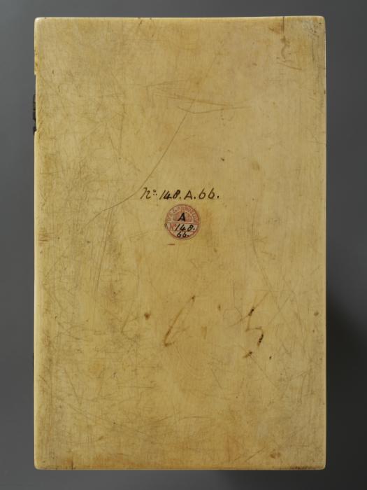 Diptych, 1 register, 1 arch across, bands of rosettes (plaquettes; décor de roses; colonnettes) (Back, wing, left)