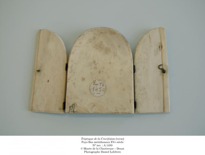 Rounded-top triptych (Back)
