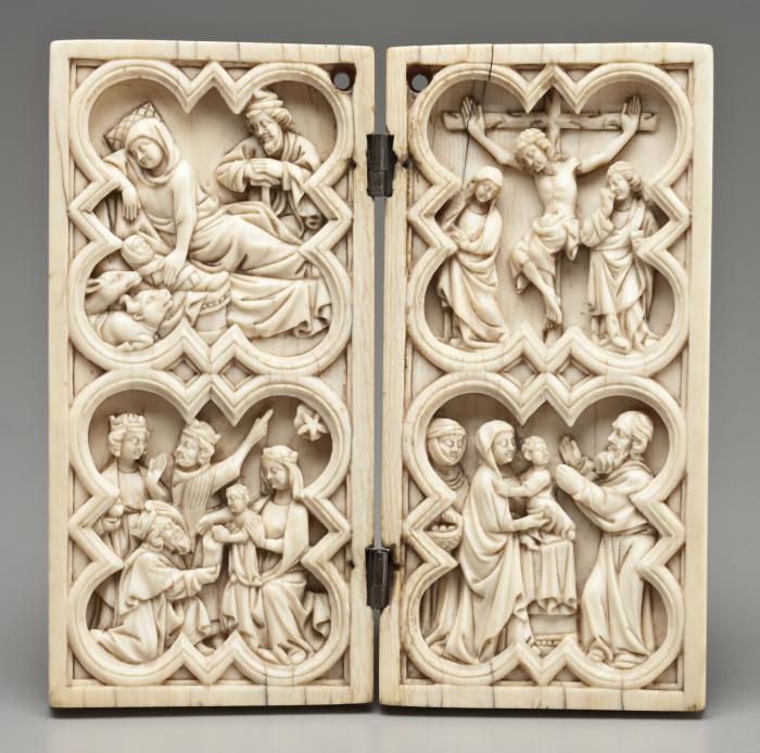 Diptych, 2 registers, with quatrefoils (quatre-feuilles) (Front)