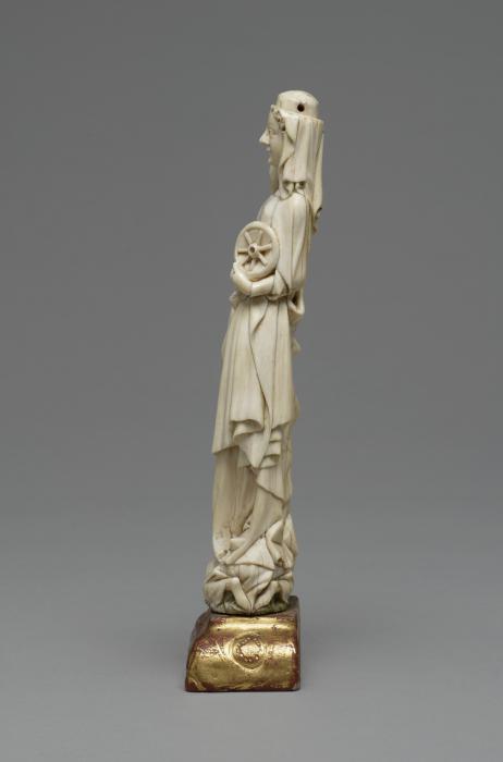 Statuette (Side, left)