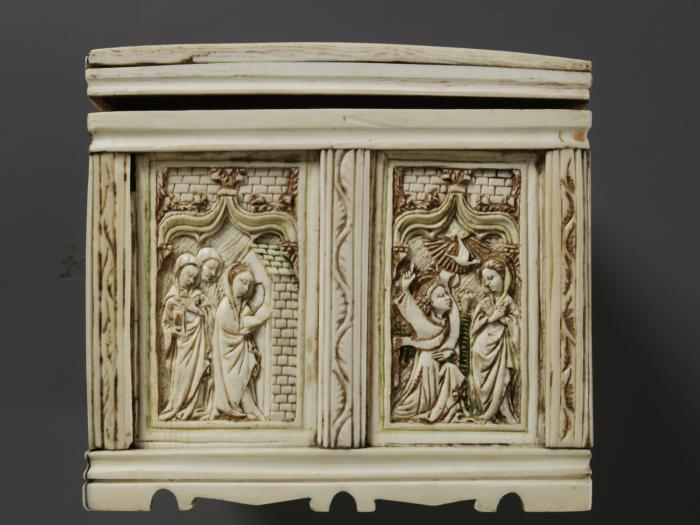 Casket, with ogee arches (coffret) (End, right)