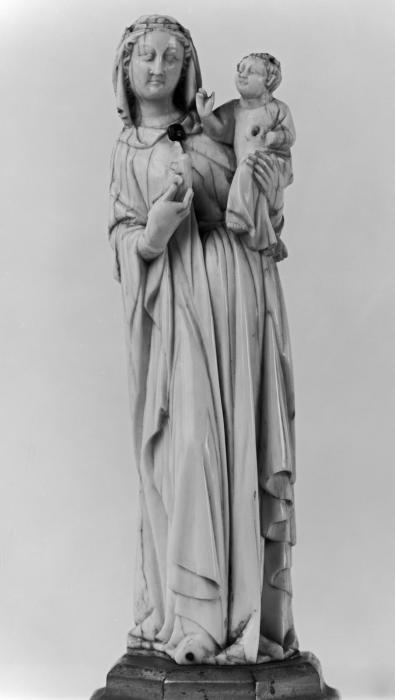 Statuette (Front)