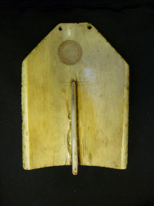 Pax with truncated gable (baiser de paix) (Back)
