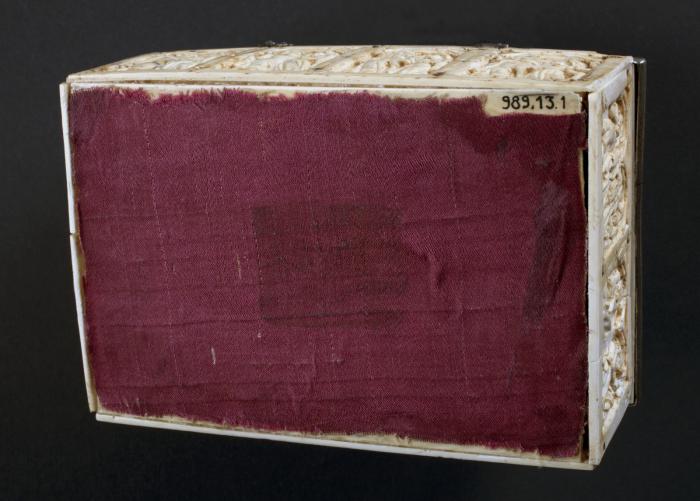 Casket with arches (coffret; frise d'arcatures) (Bottom)