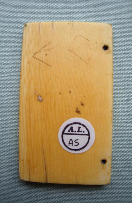 Wing, right (fragment of a diptych), 1 register, 1 arch across (plaquette) (Back)